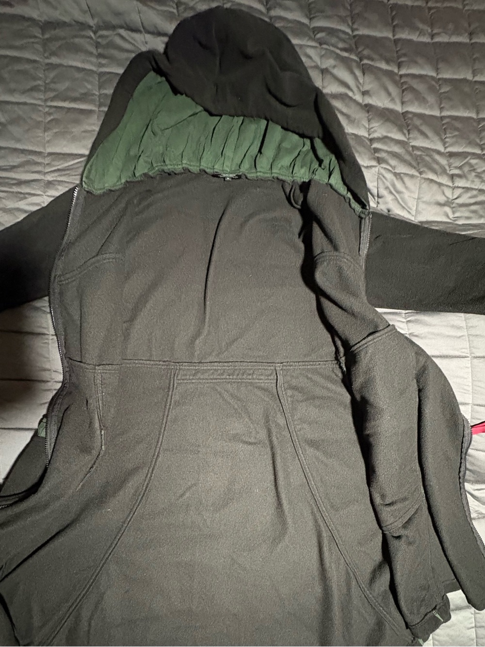 Necromancer’s Coat - Picture 9 of 10